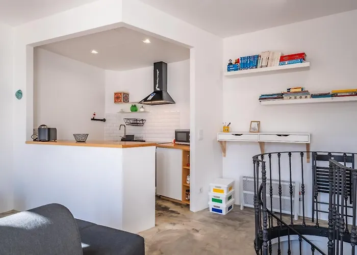 Casa Do Luar - By Wehost * Funchal (Madeira)