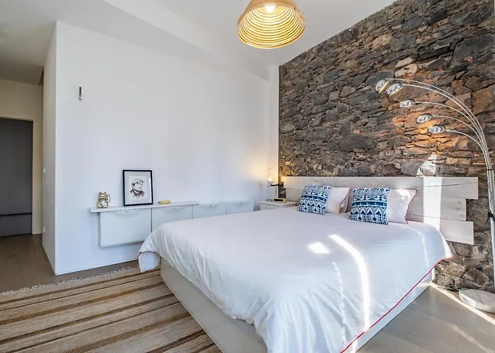 Casa Do Luar - By Wehost *